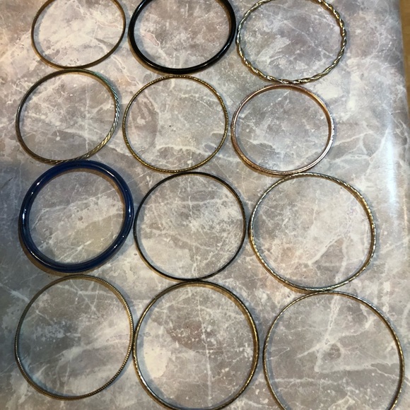 42 Bangle bracelets - Picture 6 of 6